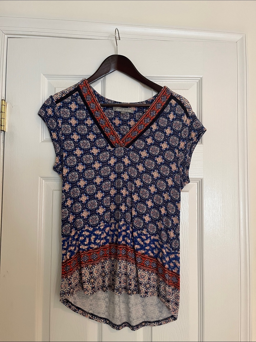 Daniel Rainn Navy & Red Medallion V-Neck Blouse
